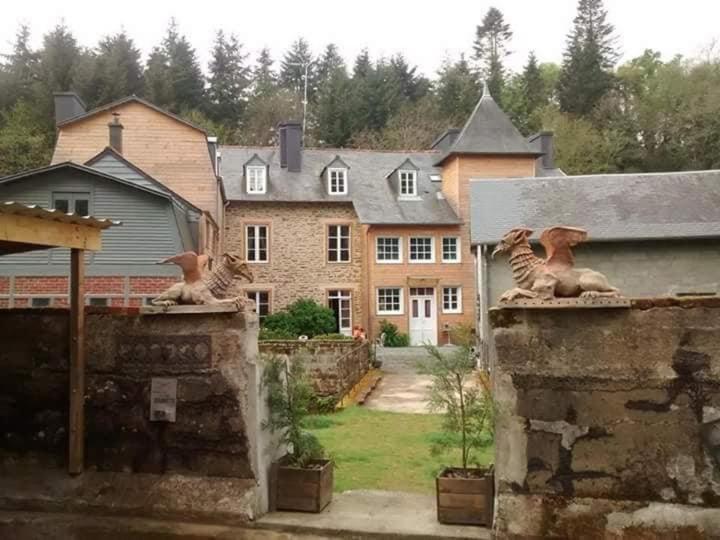 Domaine Des Papeteries Acomodação com café da manhã Plounevez-Moedec Exterior foto